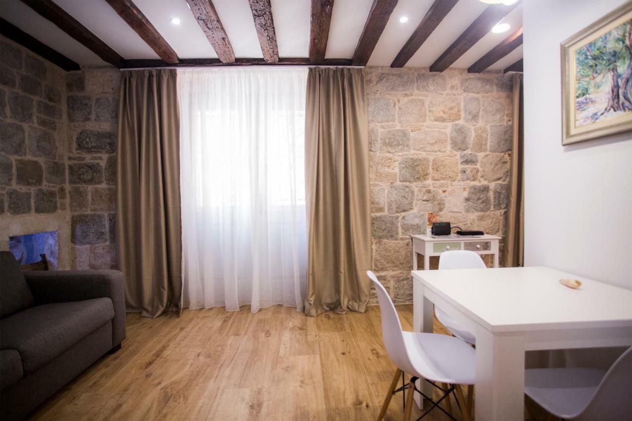 Studio Apartman Ana Split Extérieur photo